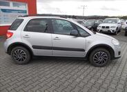 Suzuki SX4 8