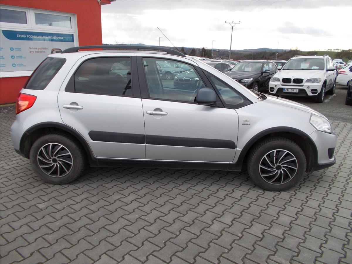 Suzuki SX4