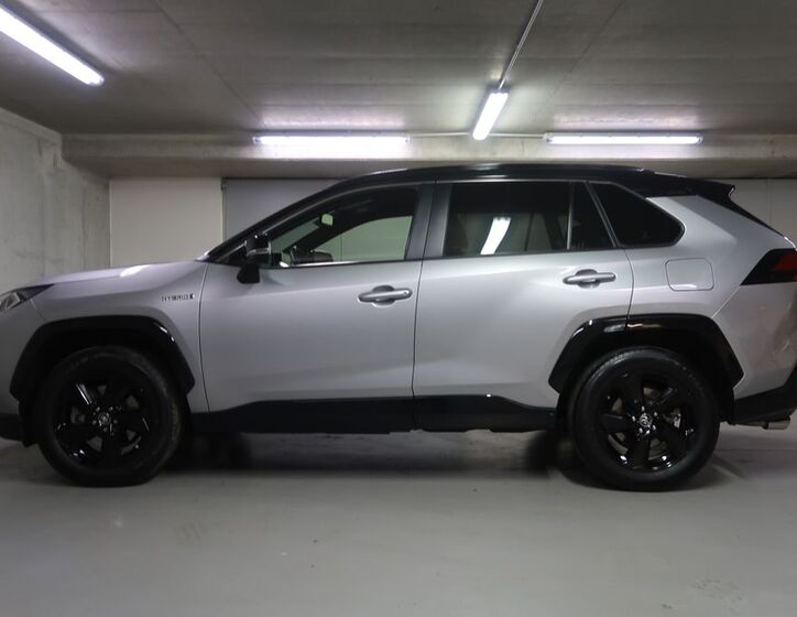 Toyota RAV4 8