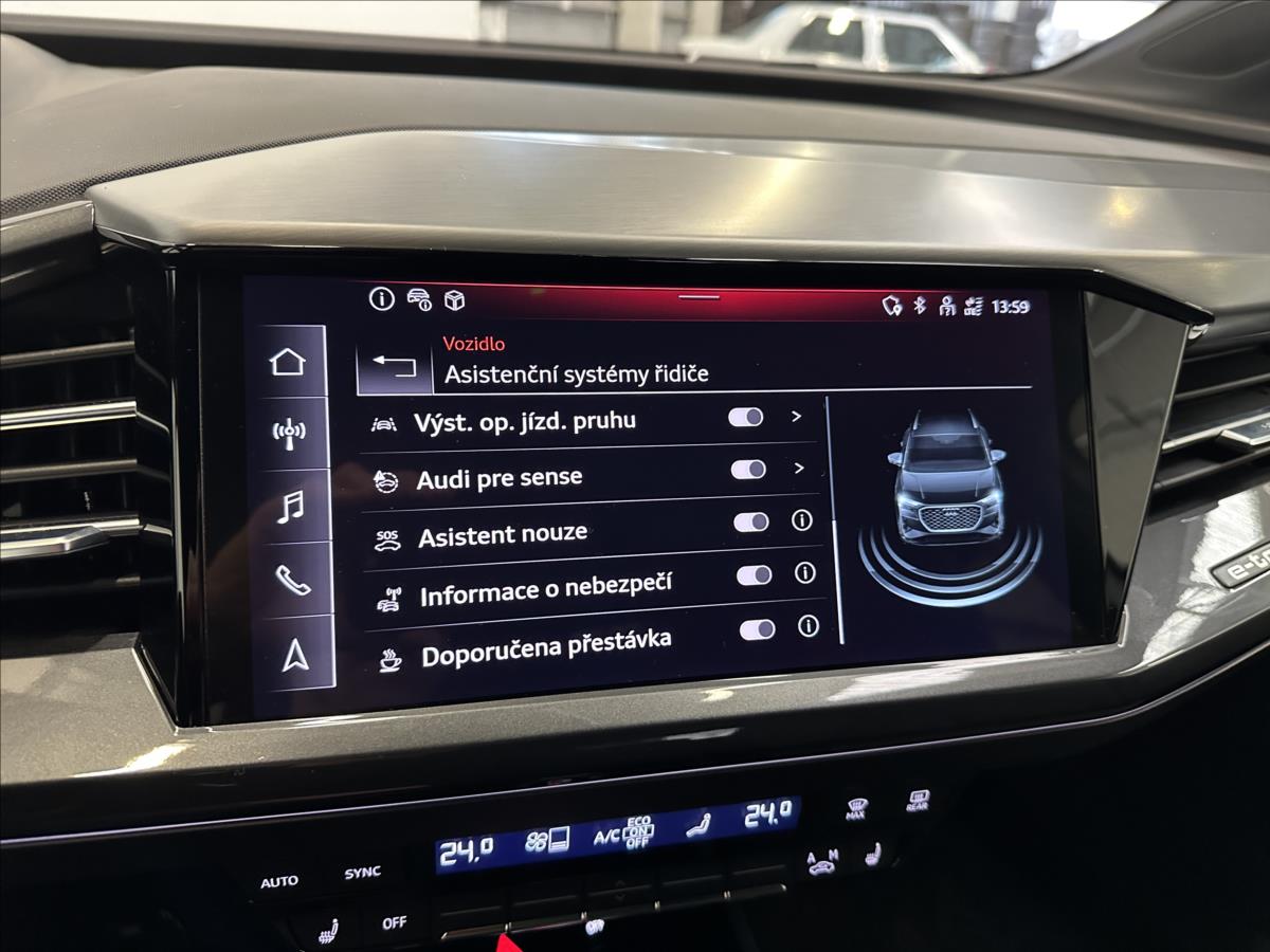 Audi Q4
