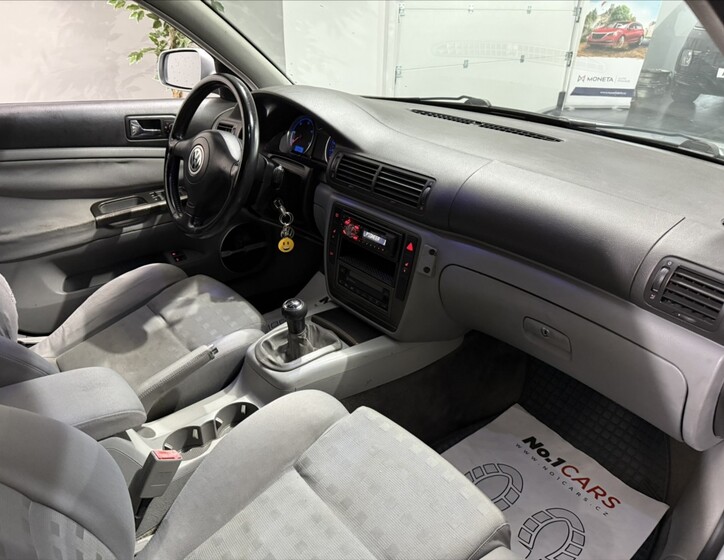 Volkswagen Passat 16