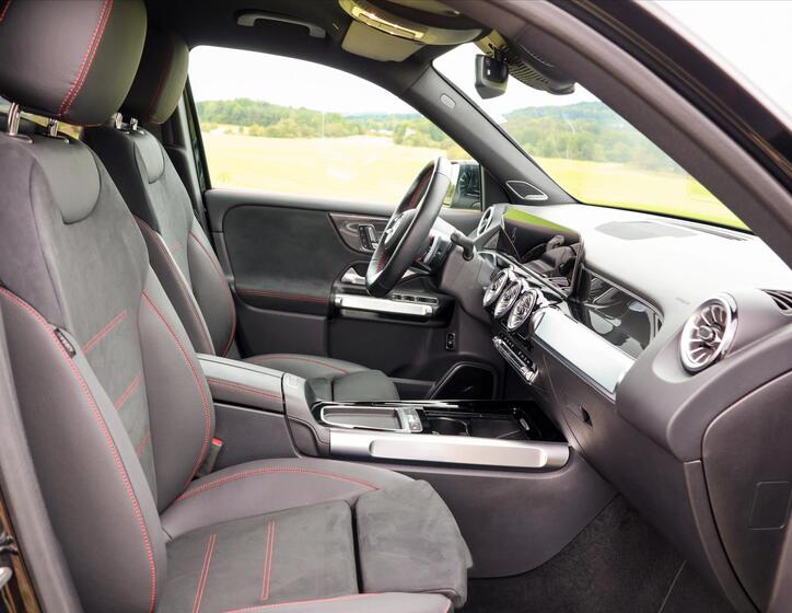 Mercedes-Benz GLB 14