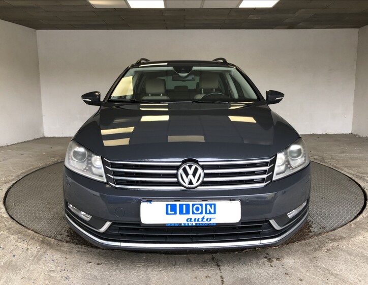 Volkswagen Passat 2
