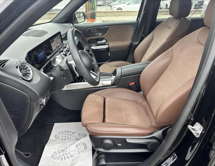 Mercedes-Benz GLB 10