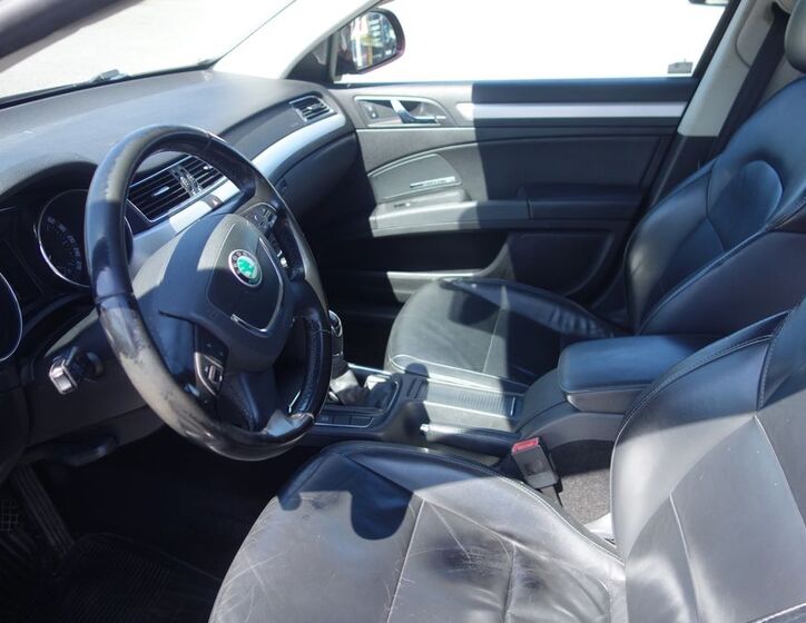 Škoda Superb 19