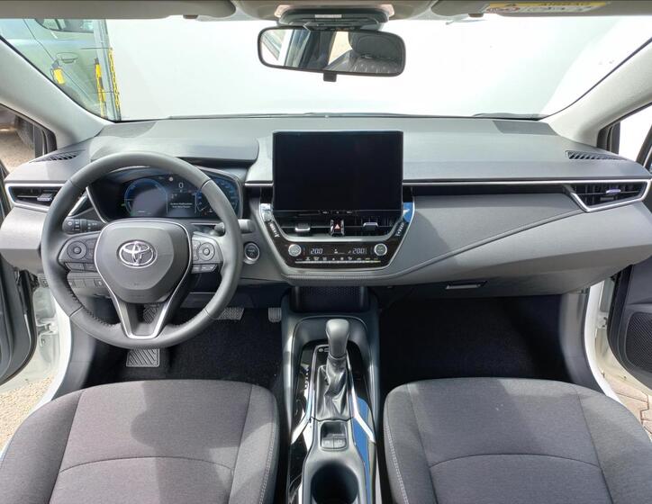 Toyota Corolla 13