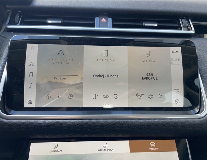 Land Rover Range Rover Velar 15