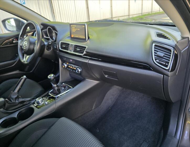 Mazda 3 29