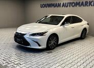 Lexus ES 300h 1