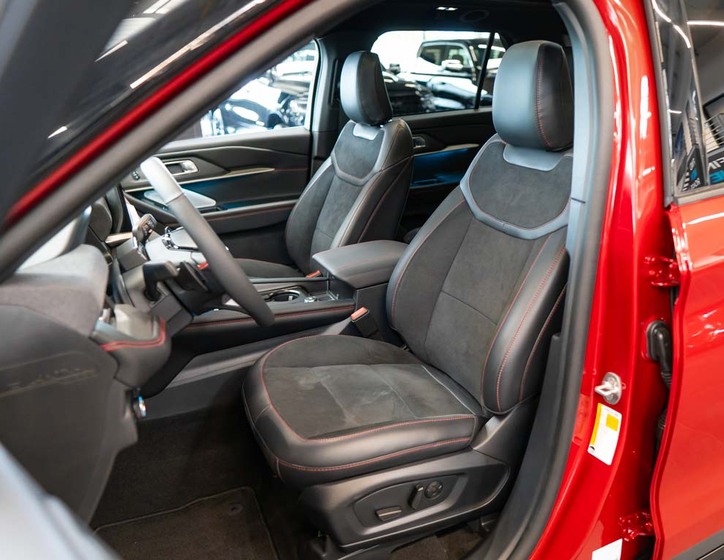Ford Explorer 15