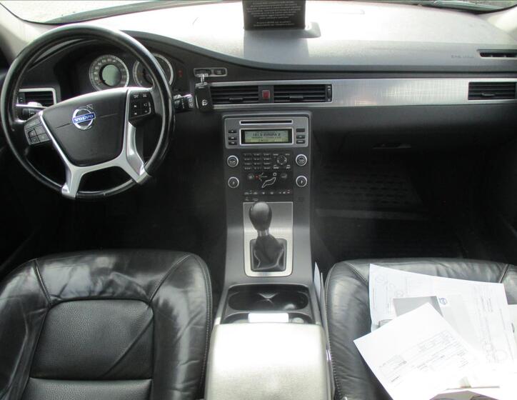 Volvo XC70 12