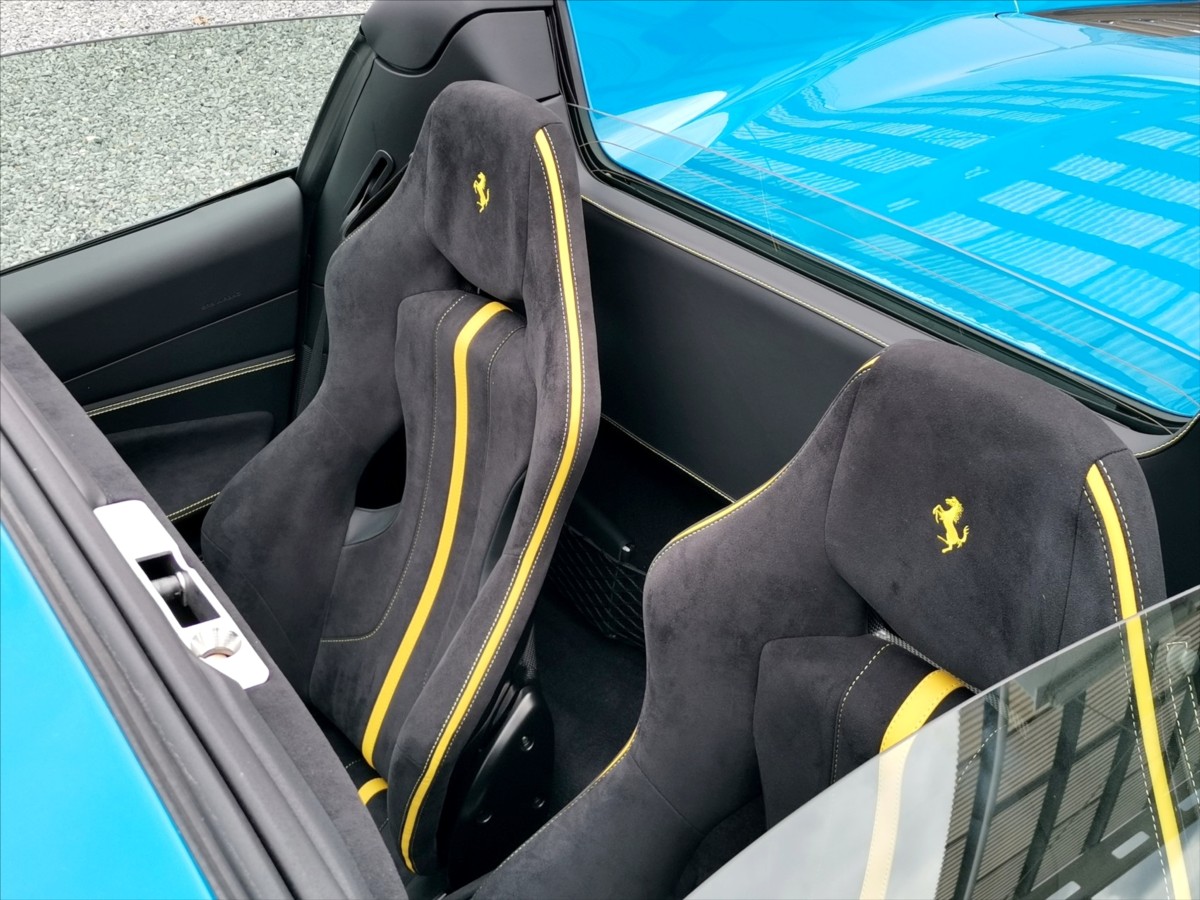 Ferrari F8