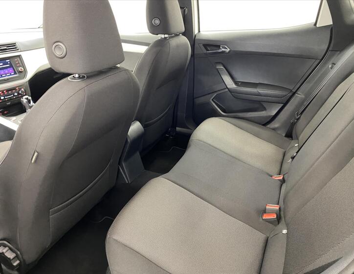 Seat Arona 6