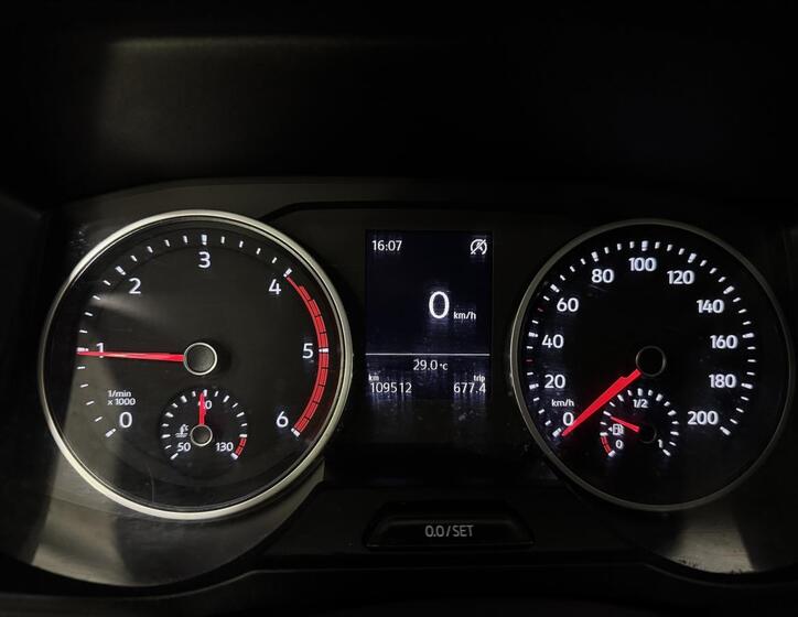 Volkswagen Crafter 18