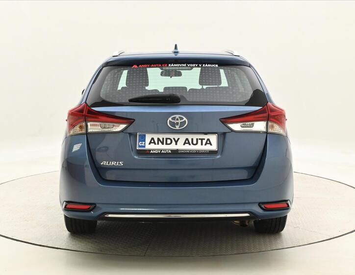 Toyota Auris 6