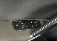 Volkswagen Golf 10