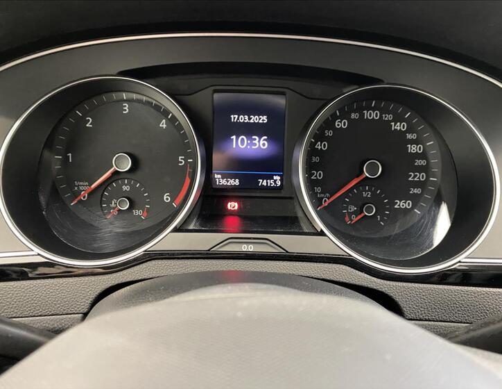 Volkswagen Passat 11