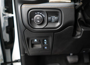 Dodge RAM 18