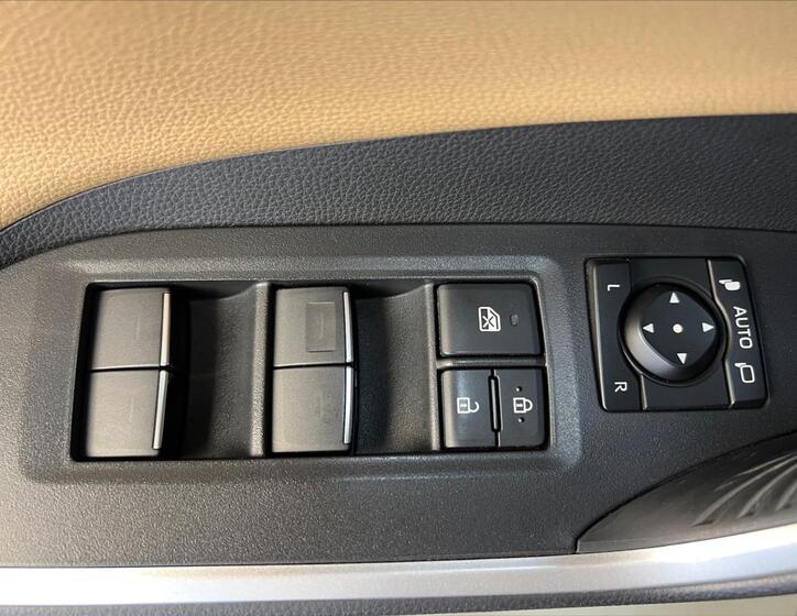 Toyota RAV4 29