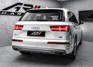 Audi Q7 6