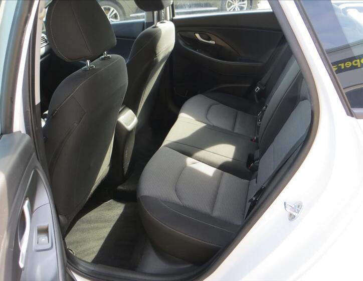 Hyundai i30 22