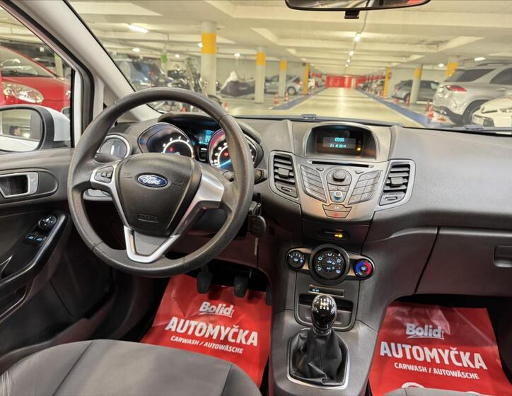 Ford Fiesta 24