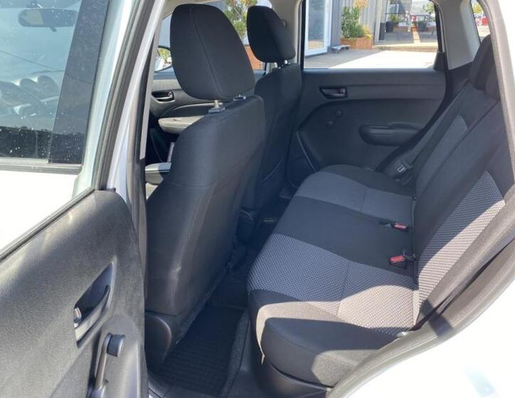 Suzuki Vitara 10
