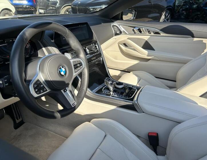 BMW Řada 8 10