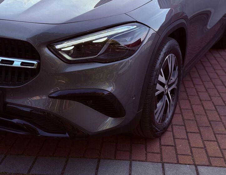 Mercedes-Benz GLA 3