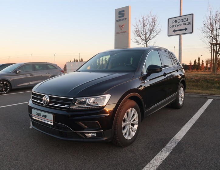 Volkswagen Tiguan 1