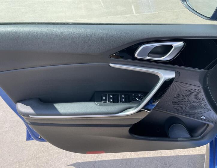 KIA ProCeed 13
