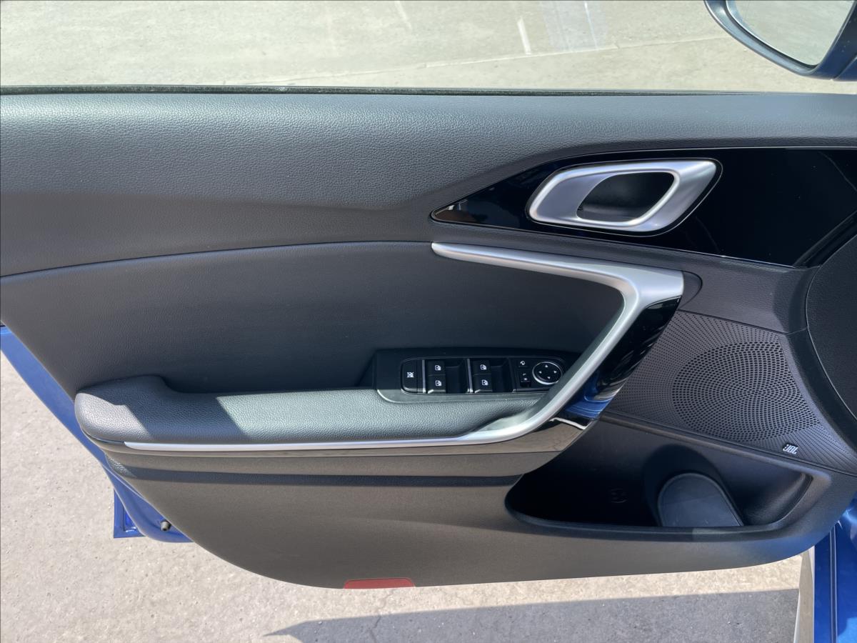 KIA ProCeed