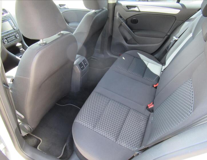 Volkswagen Golf 14