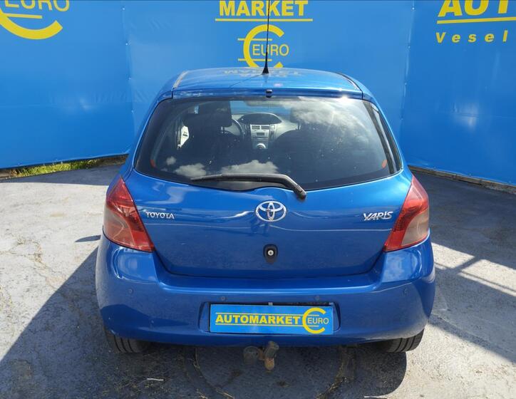 Toyota Yaris 5