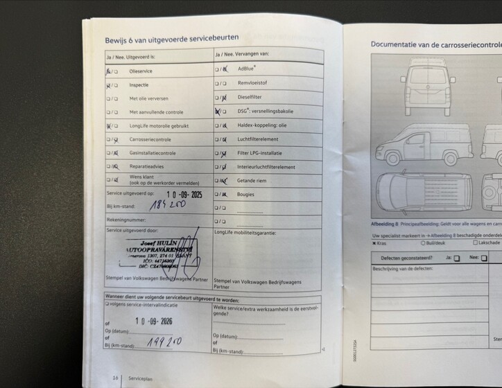 Volkswagen Caravelle 29