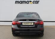 Infiniti Q70 6