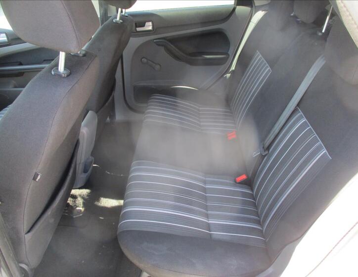 Ford Focus 8