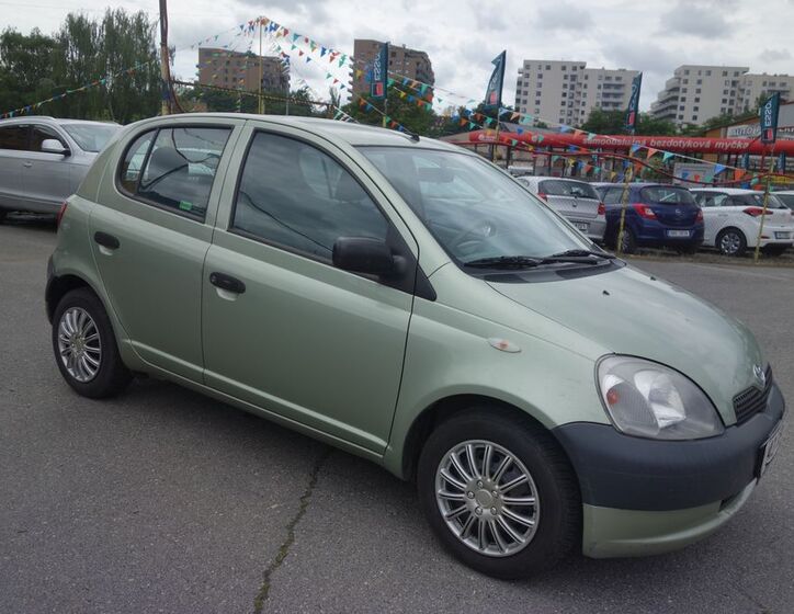 Toyota Yaris 4
