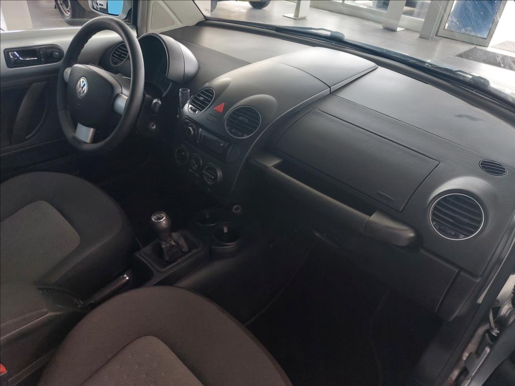 Volkswagen New Beetle
