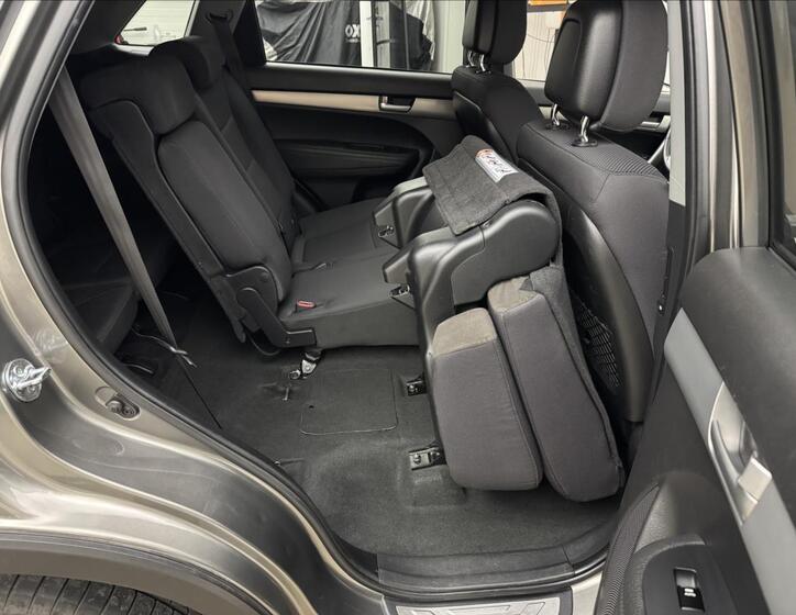 KIA Sorento 29