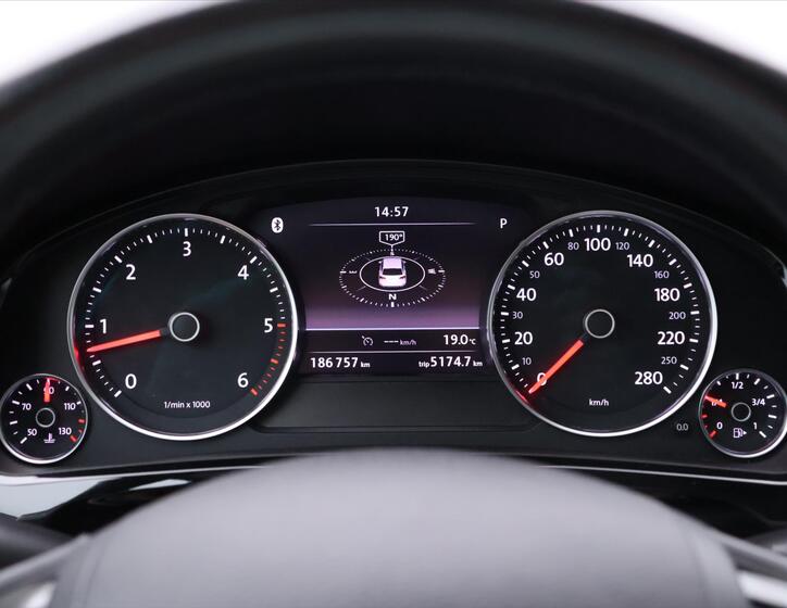 Volkswagen Touareg 22