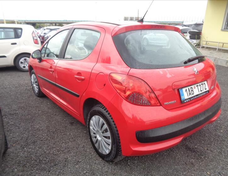 Peugeot 207 5