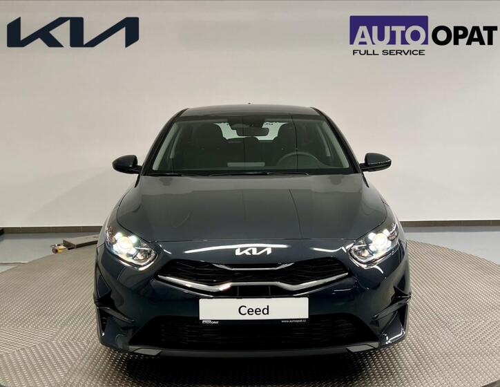 KIA Ceed 8