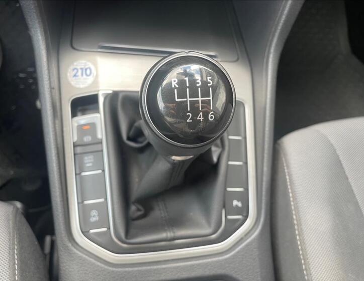 Volkswagen Golf Sportsvan 18