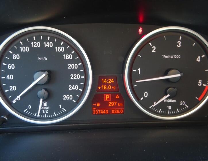BMW Řada 5 24