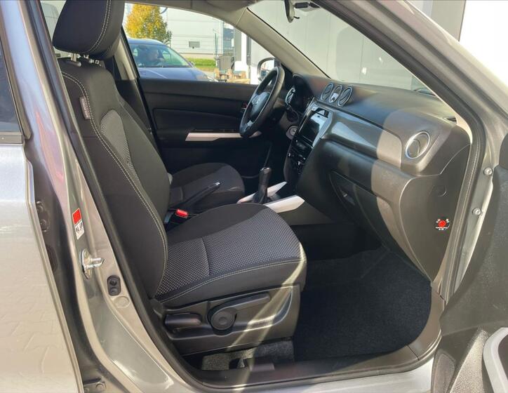 Suzuki Vitara 9