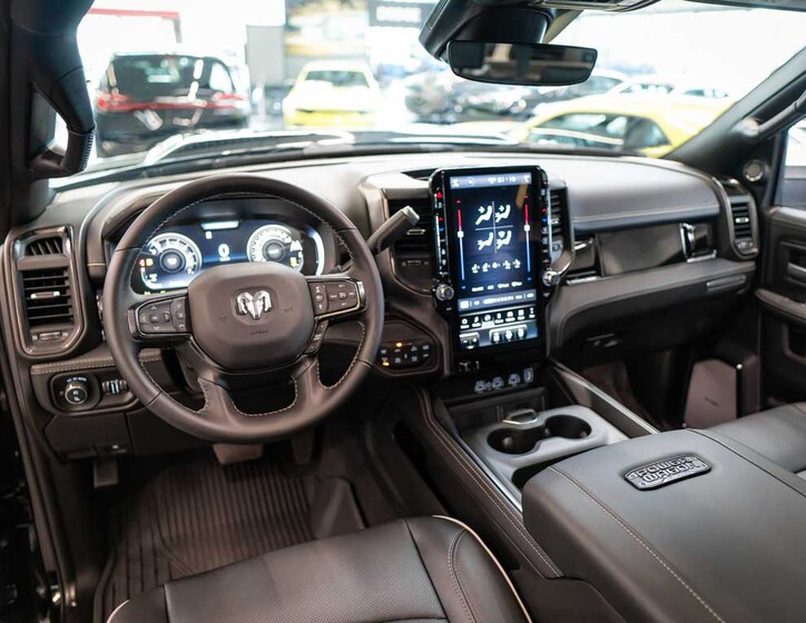 Dodge RAM 17