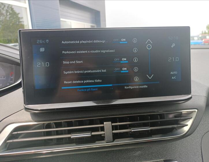 Peugeot 3008 18