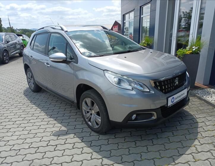 Peugeot 2008 8