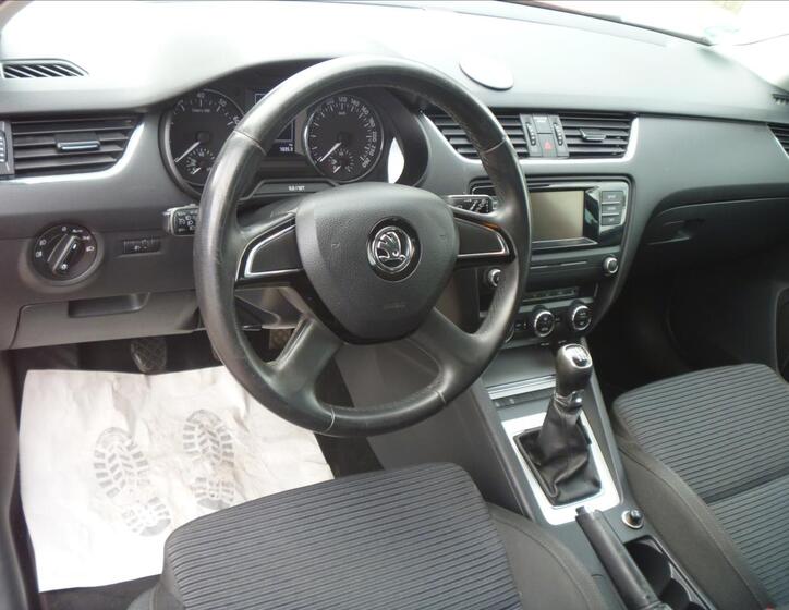 Škoda Octavia 10